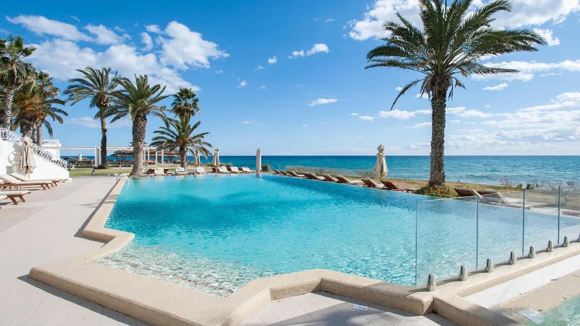 Séjourner près du Flipper Water Parc : 5 Hôtels de Plage Comparés